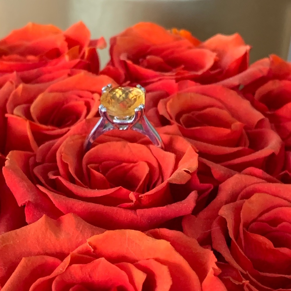 Engagement Ring ! - Picture 8 of 8